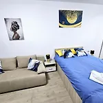 Modern & Cozy Cismigiu Park - Pop6 Apartment Bucharest