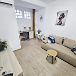 Modern & Cozy Cismigiu Park - Pop6