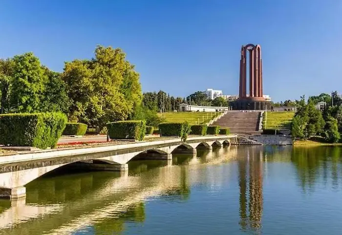 Modern & Cozy Cismigiu Park - Pop6
