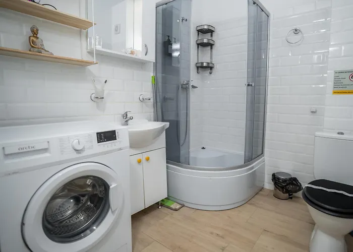 Modern & Cozy Cismigiu Park - Pop6